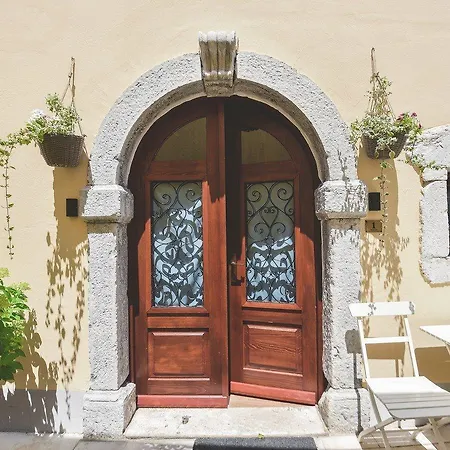 Old Town Inn 4*