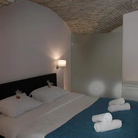 Inn Old Town 4*