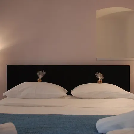 Old Town Inn 4*