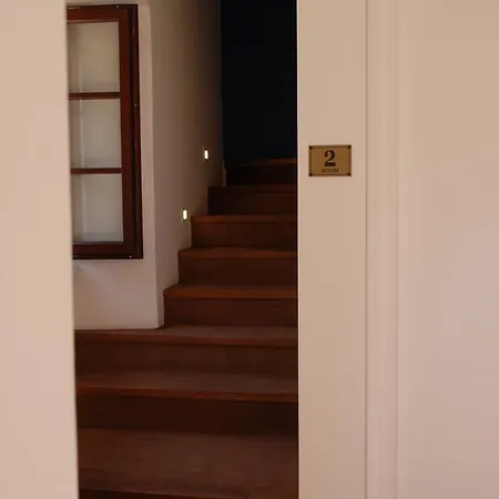 Old Town Πανδοχείο 4*