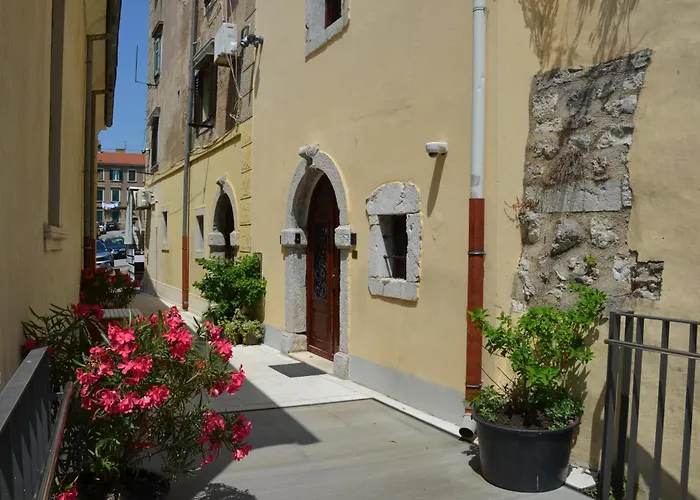 Fogadó Old Town